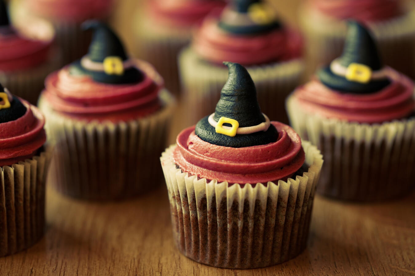 Witch's hat cupcakes